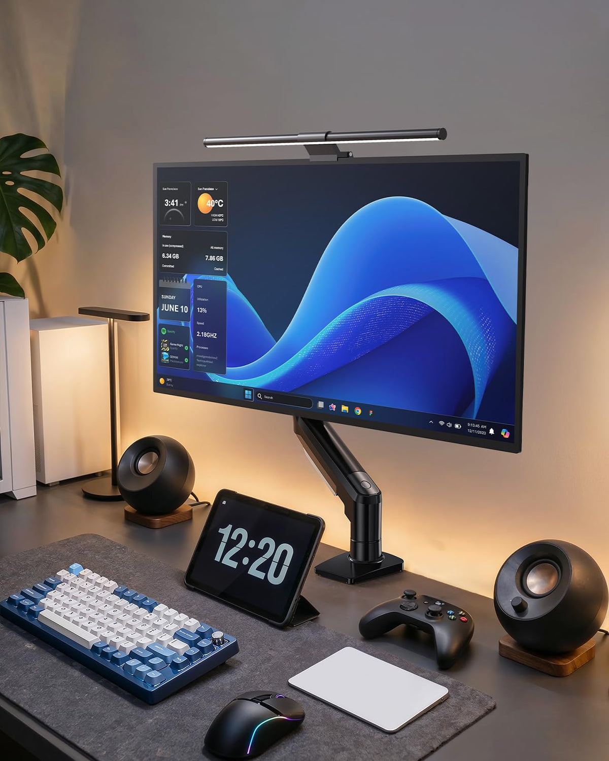 Adjustable Single Monitor Mount