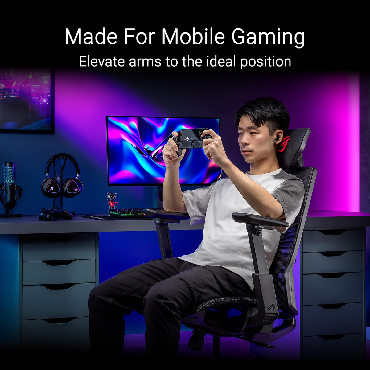 Adjustable Ergo Gaming Chair with Acoustic Panel