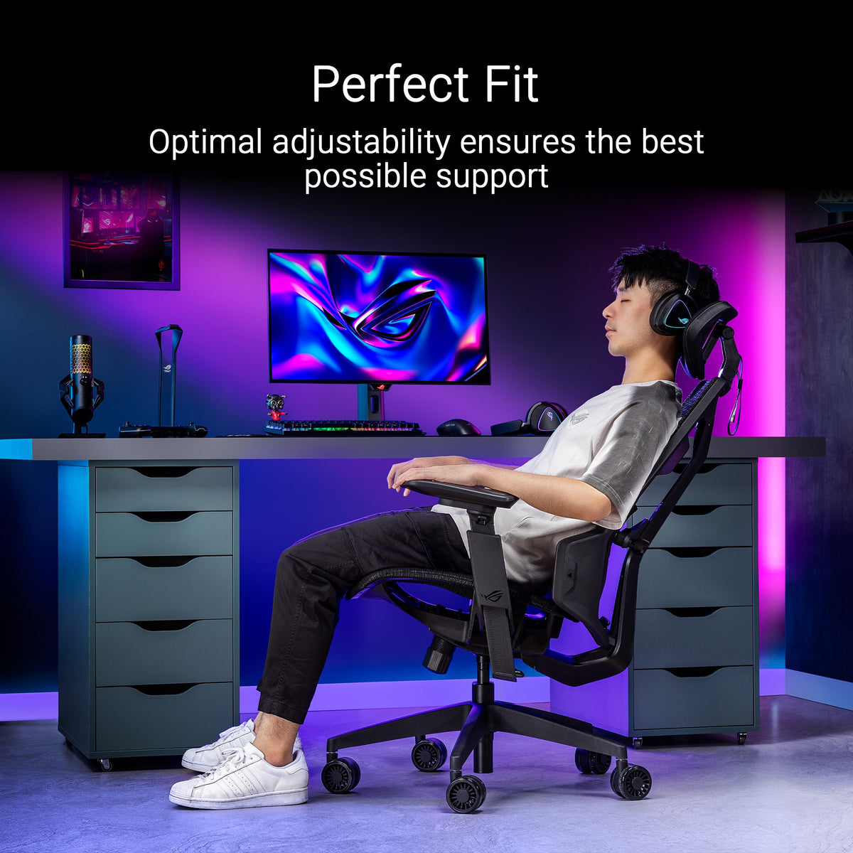 Adjustable Ergo Gaming Chair with Acoustic Panel